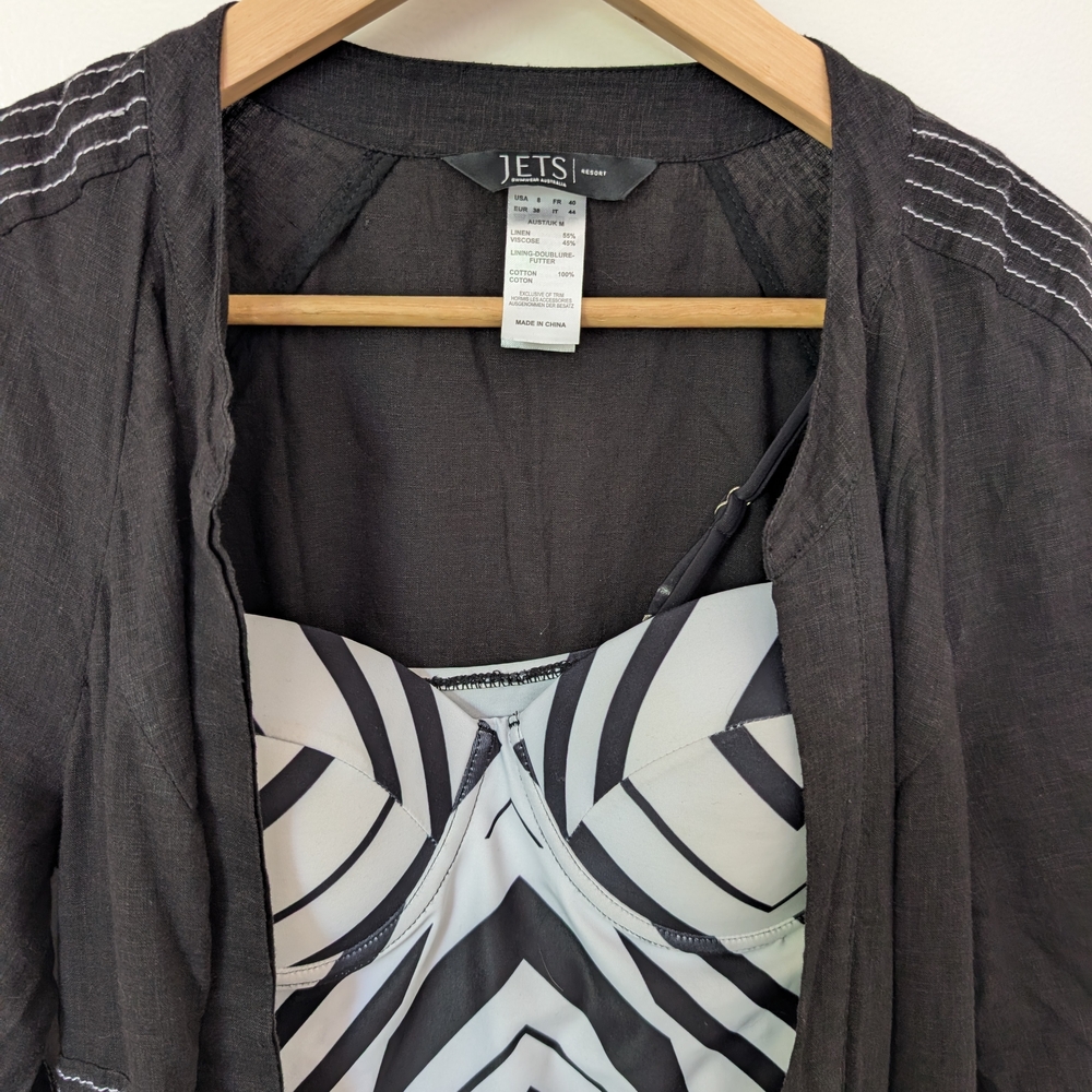 Black Jacket By - image 3